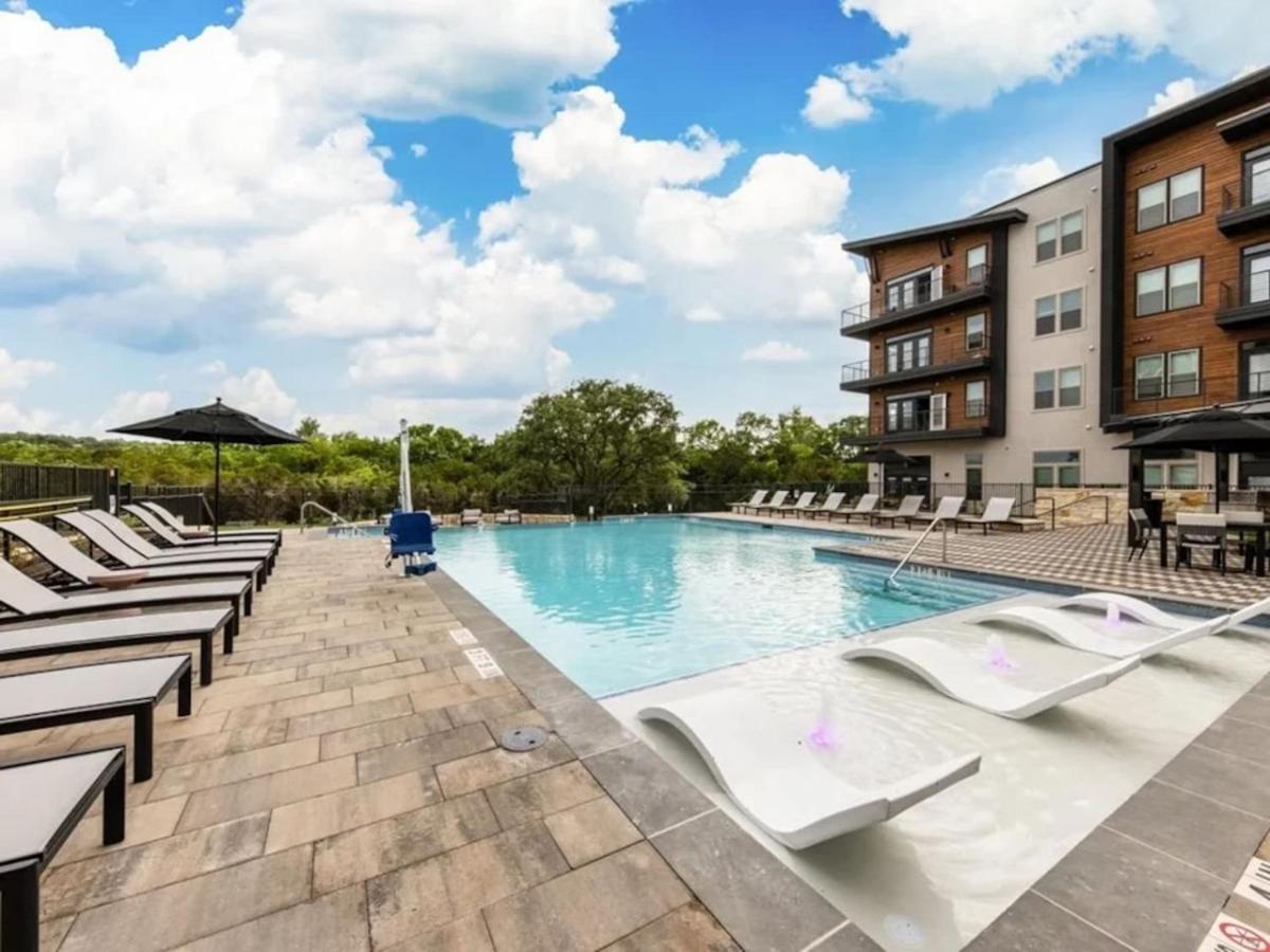 Luxurious New Unit 1Bd1Ba Pool, Golf Sim Apartment Остин Екстериор снимка